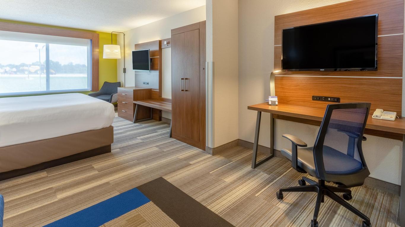 Holiday Inn Express & Suites Vandalia