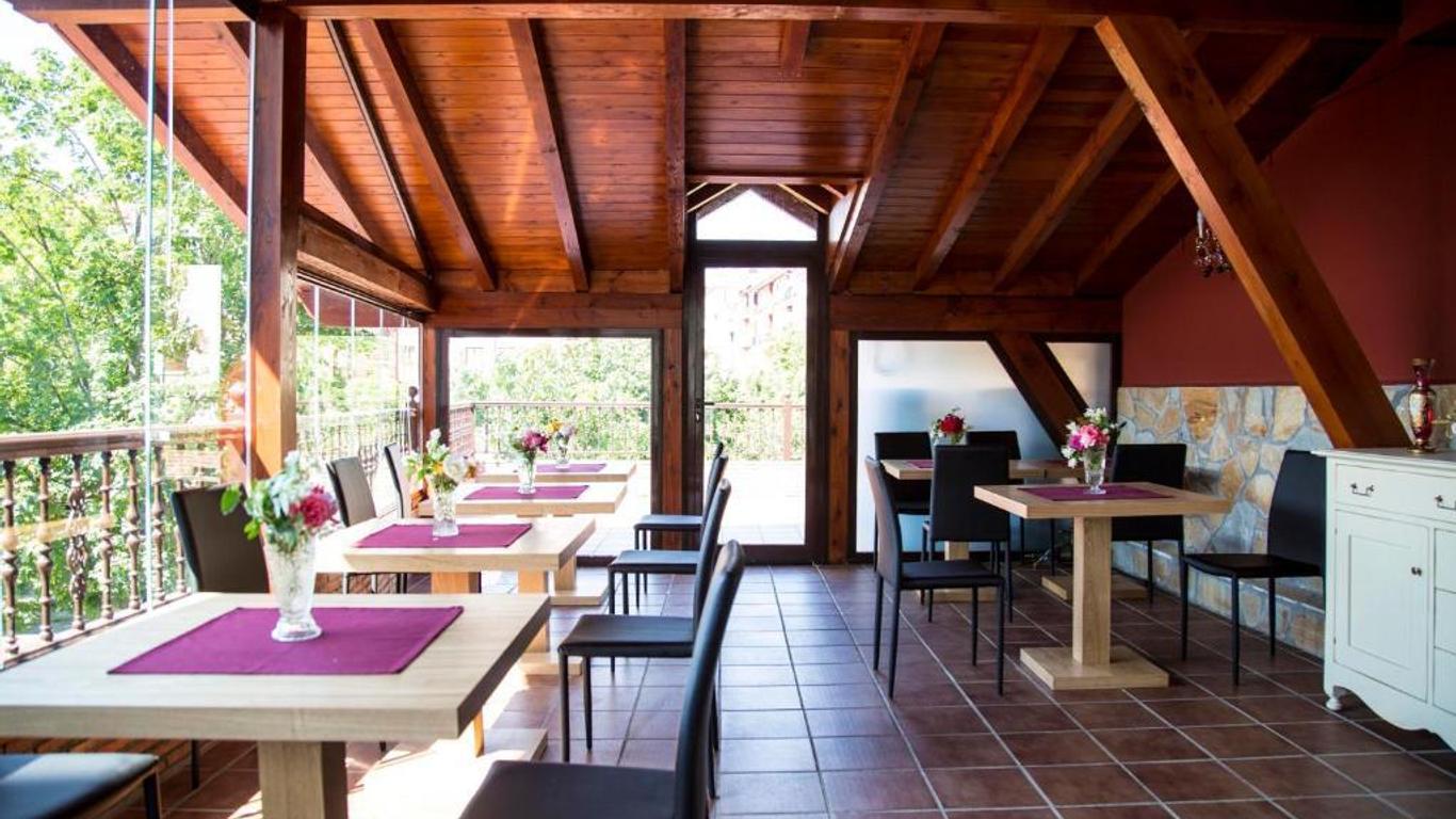 Hotel Mariñerune