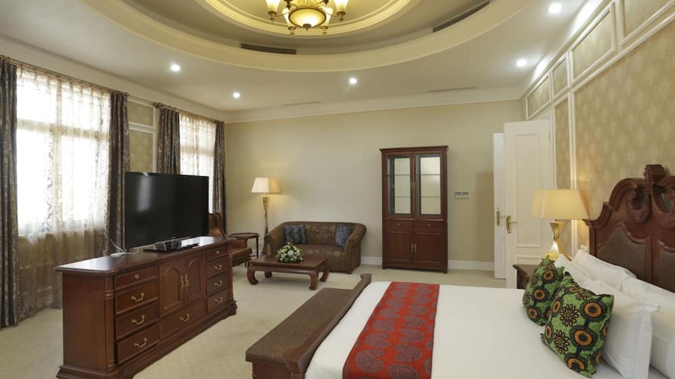 President Hotel at Umodzi Park
