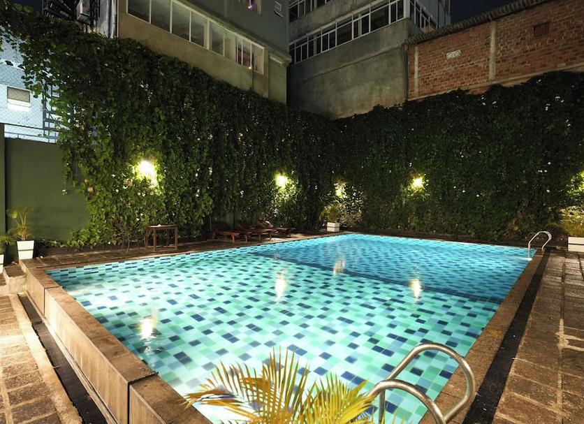 Pool Foto