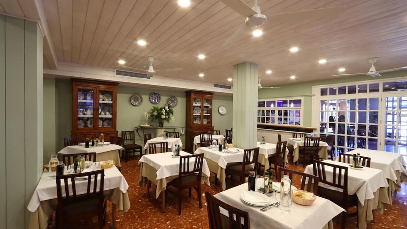 Hotel Varinia Serena - Balneario de Alange