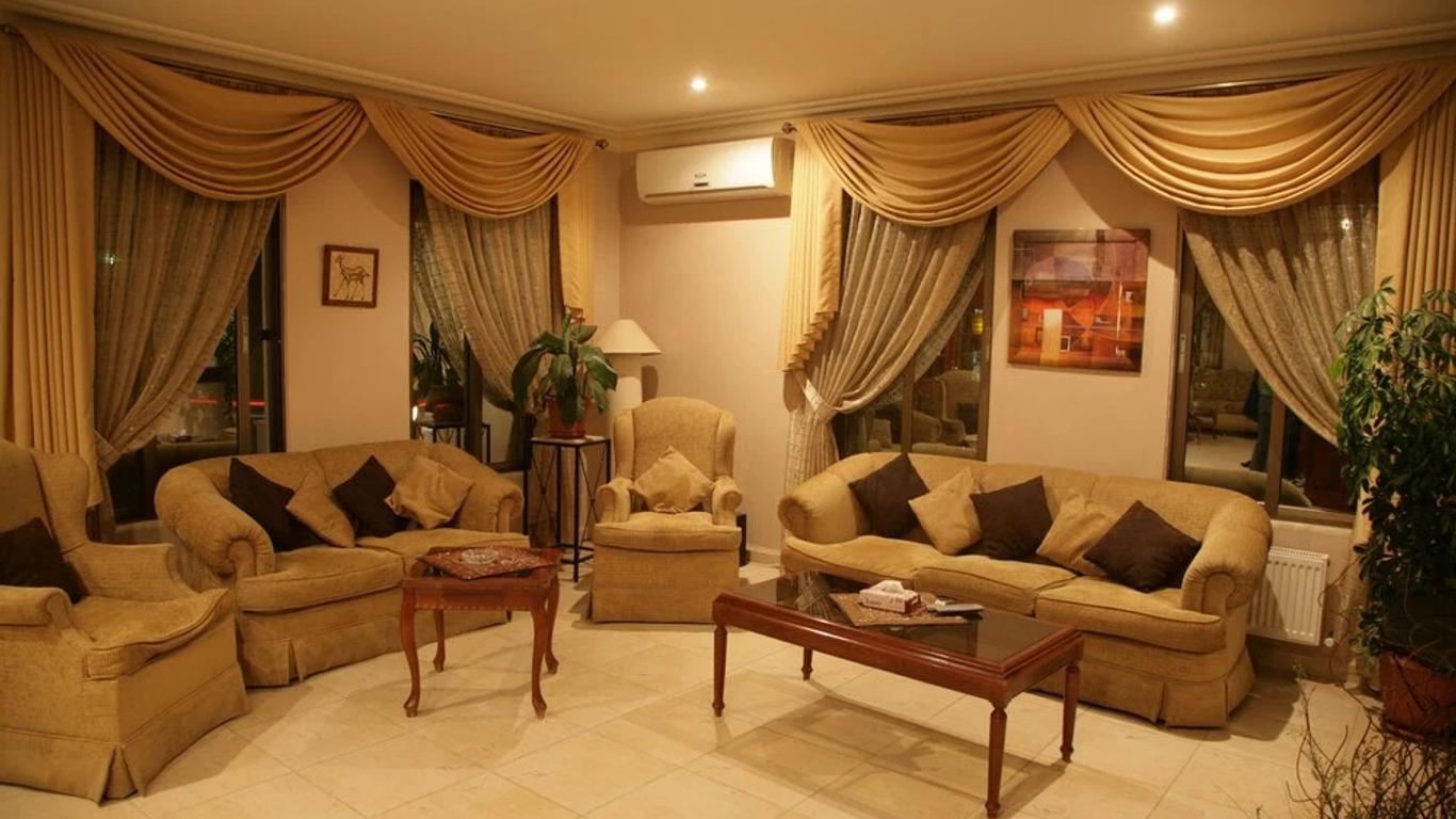 Salome Hotel