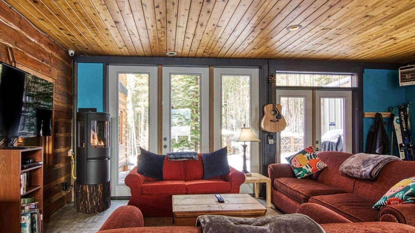 Earl Grey Lodge