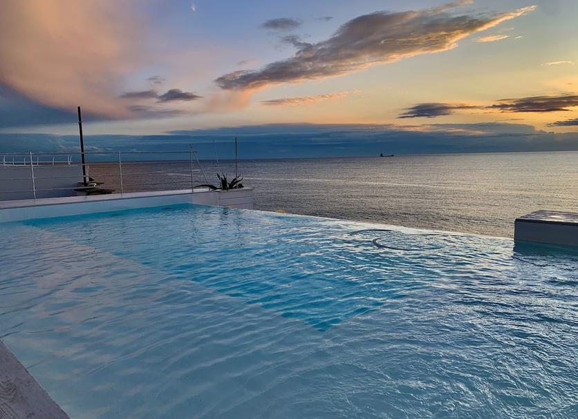 Pool Foto
