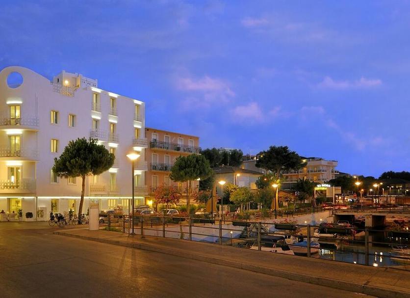 Vista exterior Foto