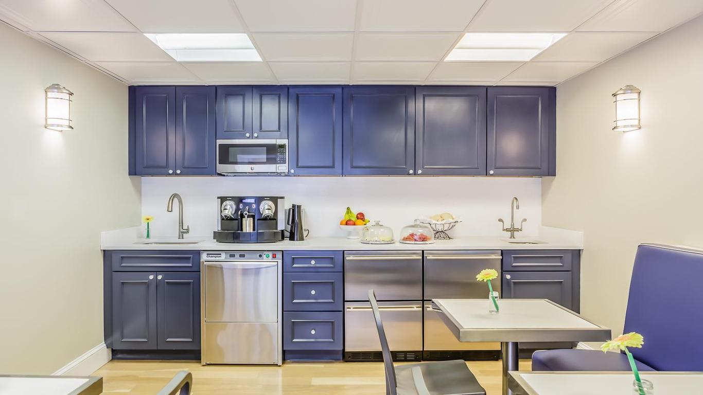 Winthrop Beach Inn And Suites Boston Logan Airport