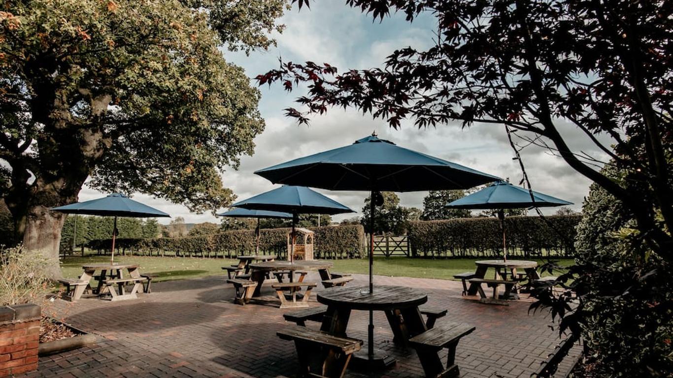 Oak Farm Hotel