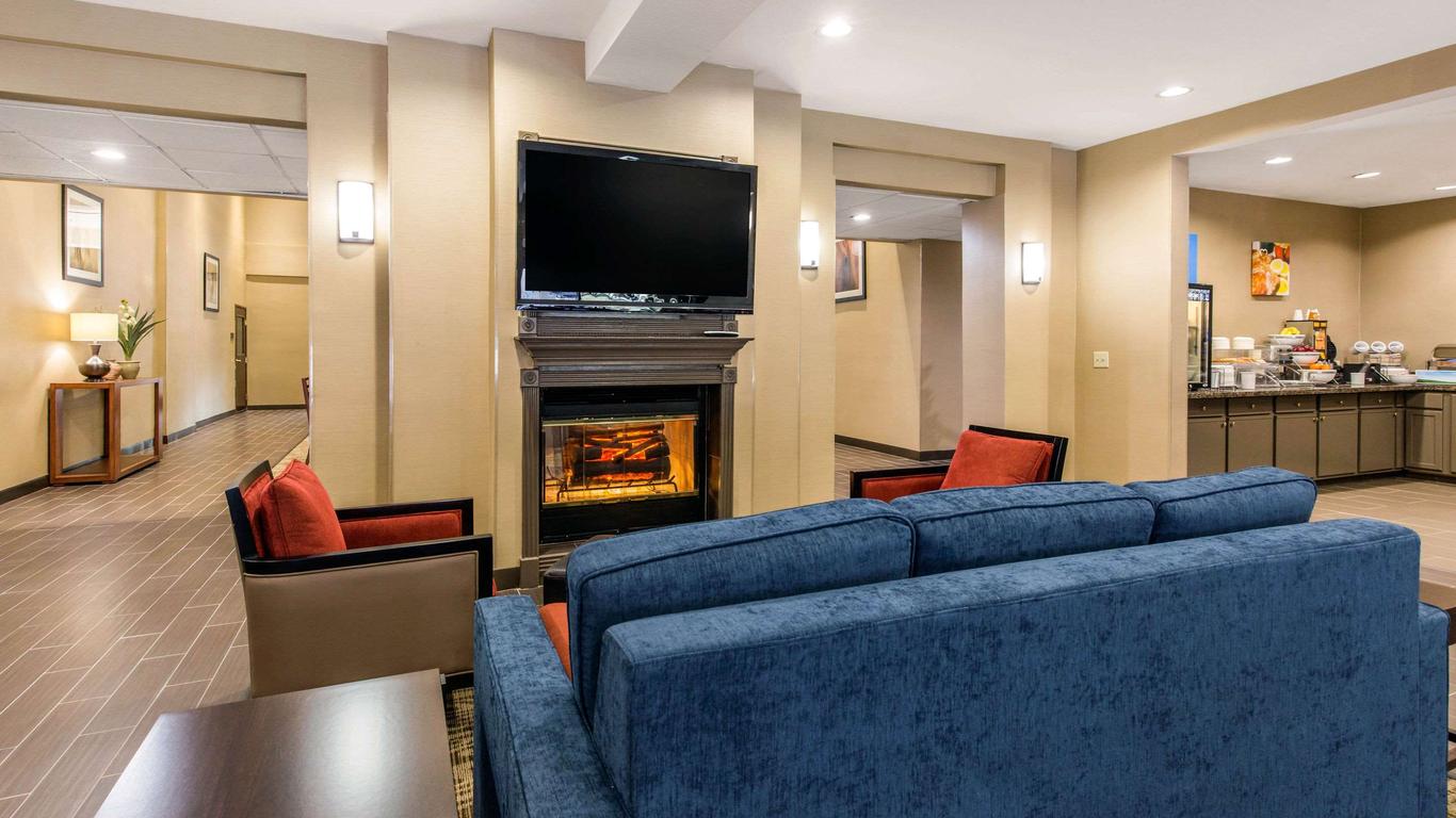 Comfort Inn & Suites Iah Bush Airport - East