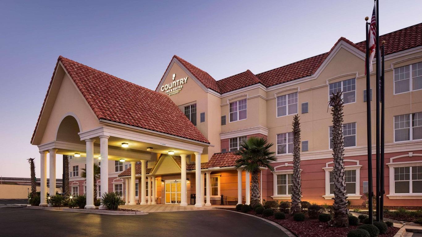 Country Inn & Suites by Radisson, Crestview, FL