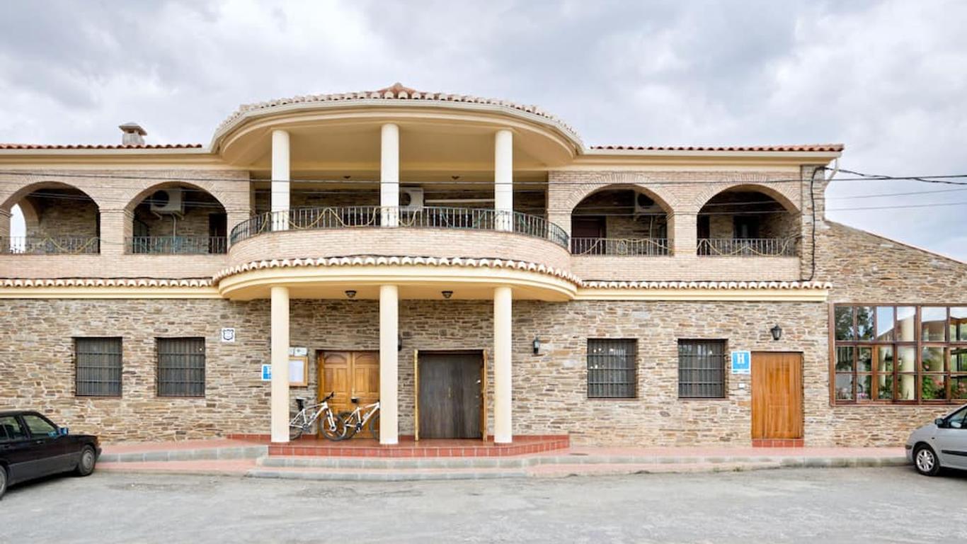 Labella - Hostal Rural Restaurante