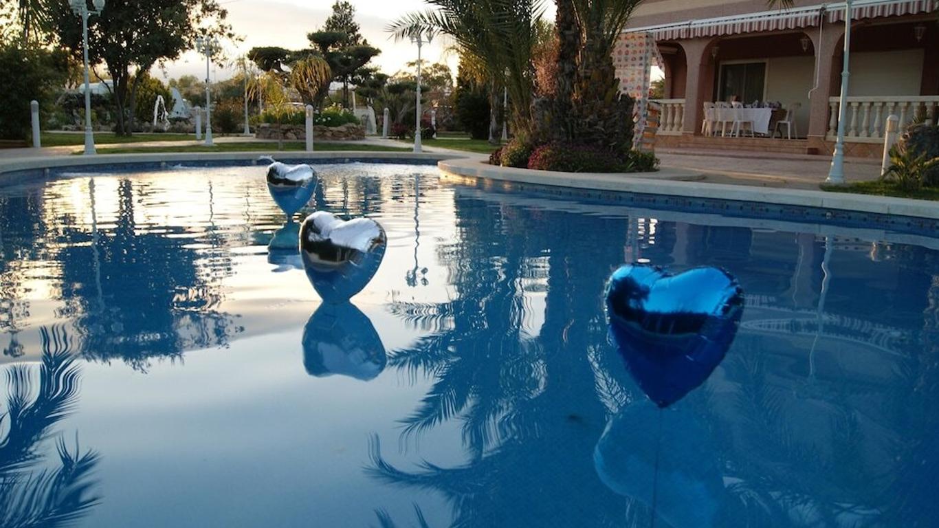 Los Jardines de Lola