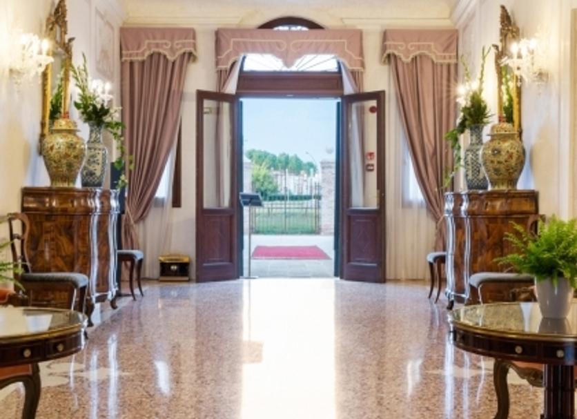 Entrada de l’hotel Foto