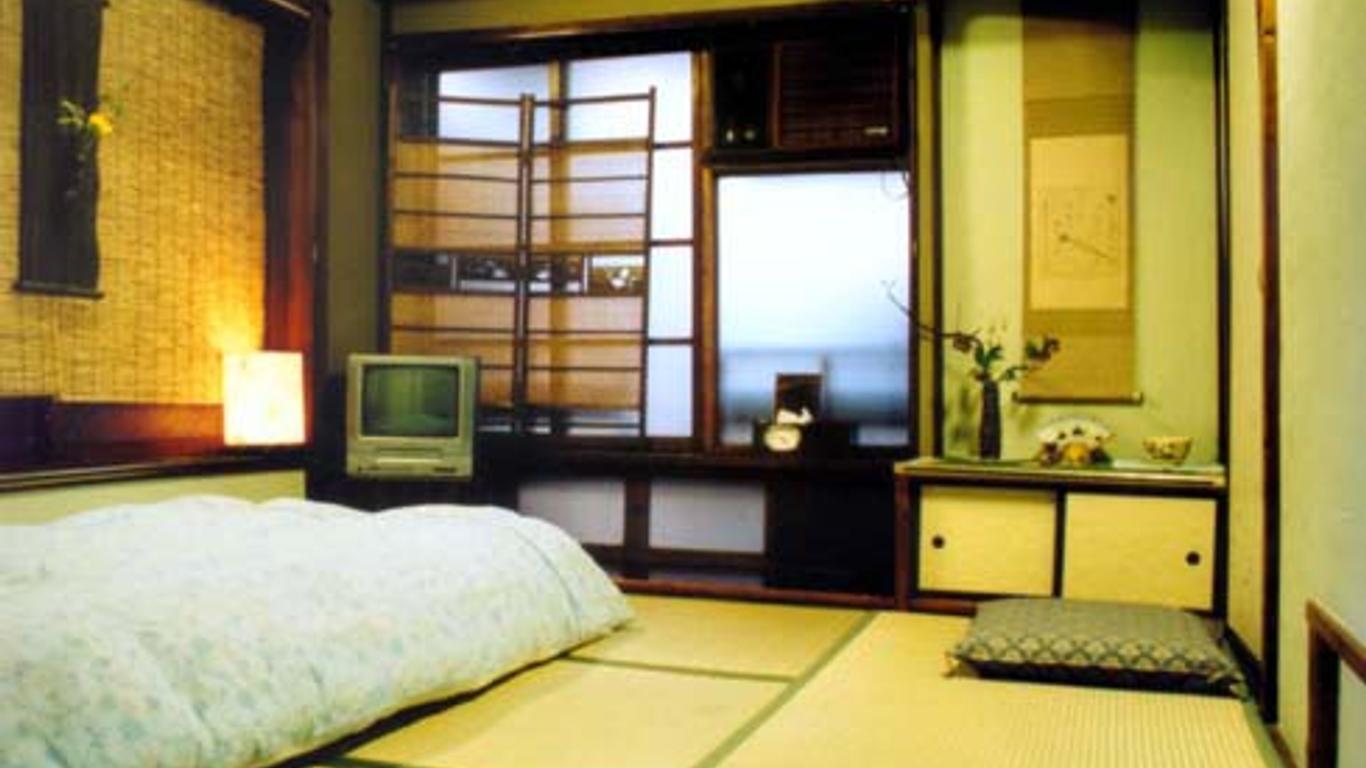 Tama Ryokan