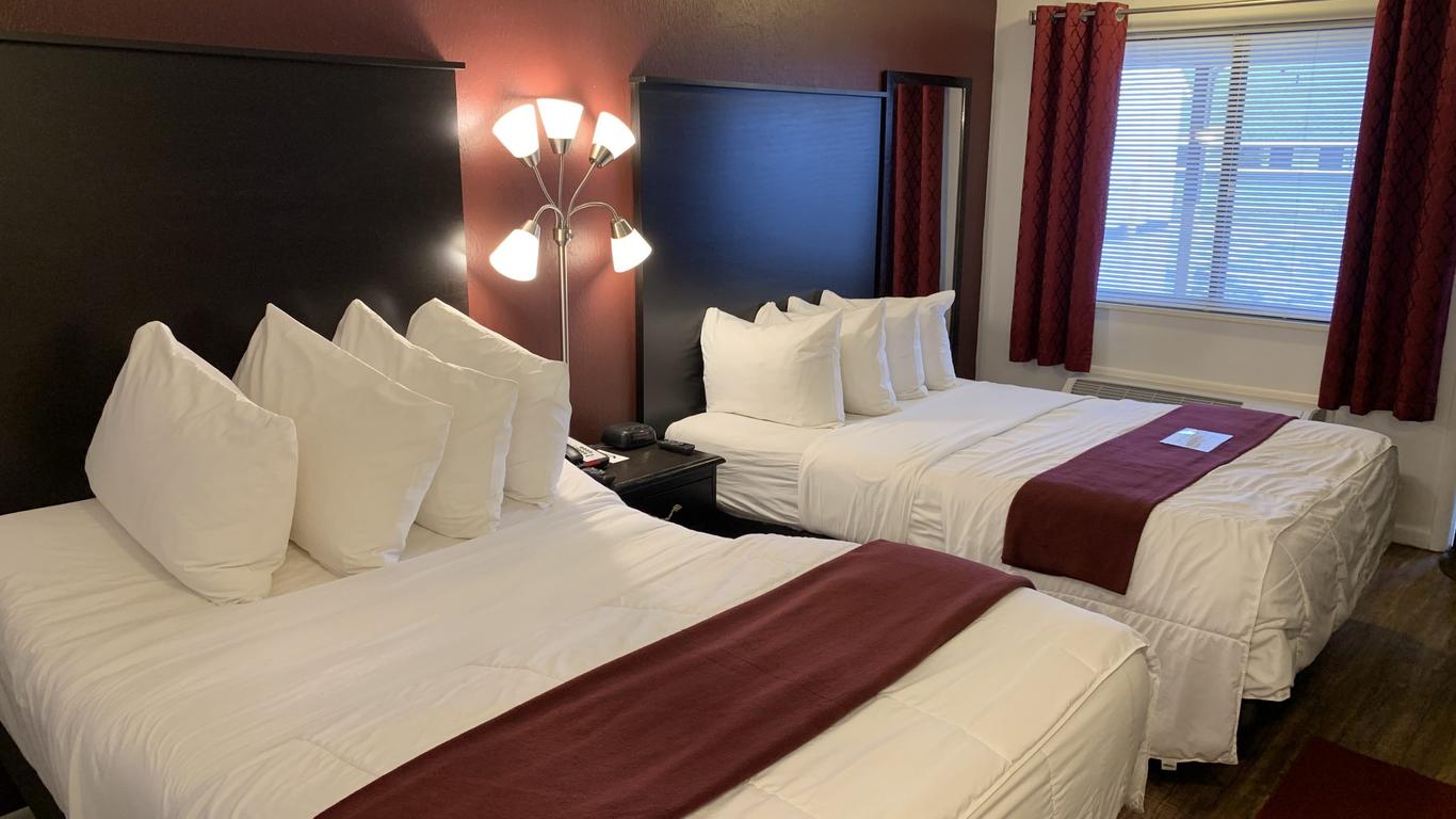 @ Michigan Inn & Lodge