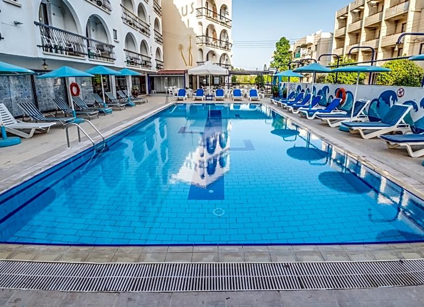 Pool Foto