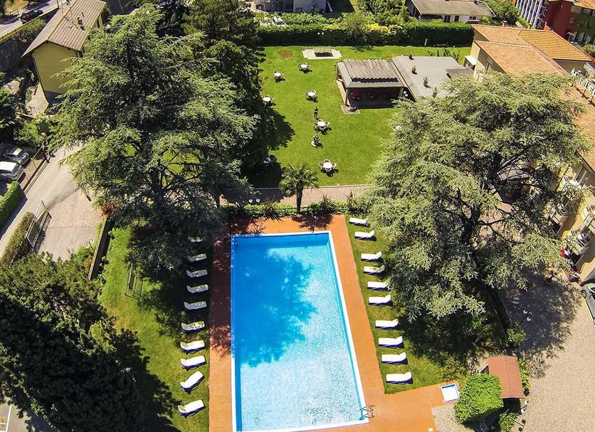 Pool Foto