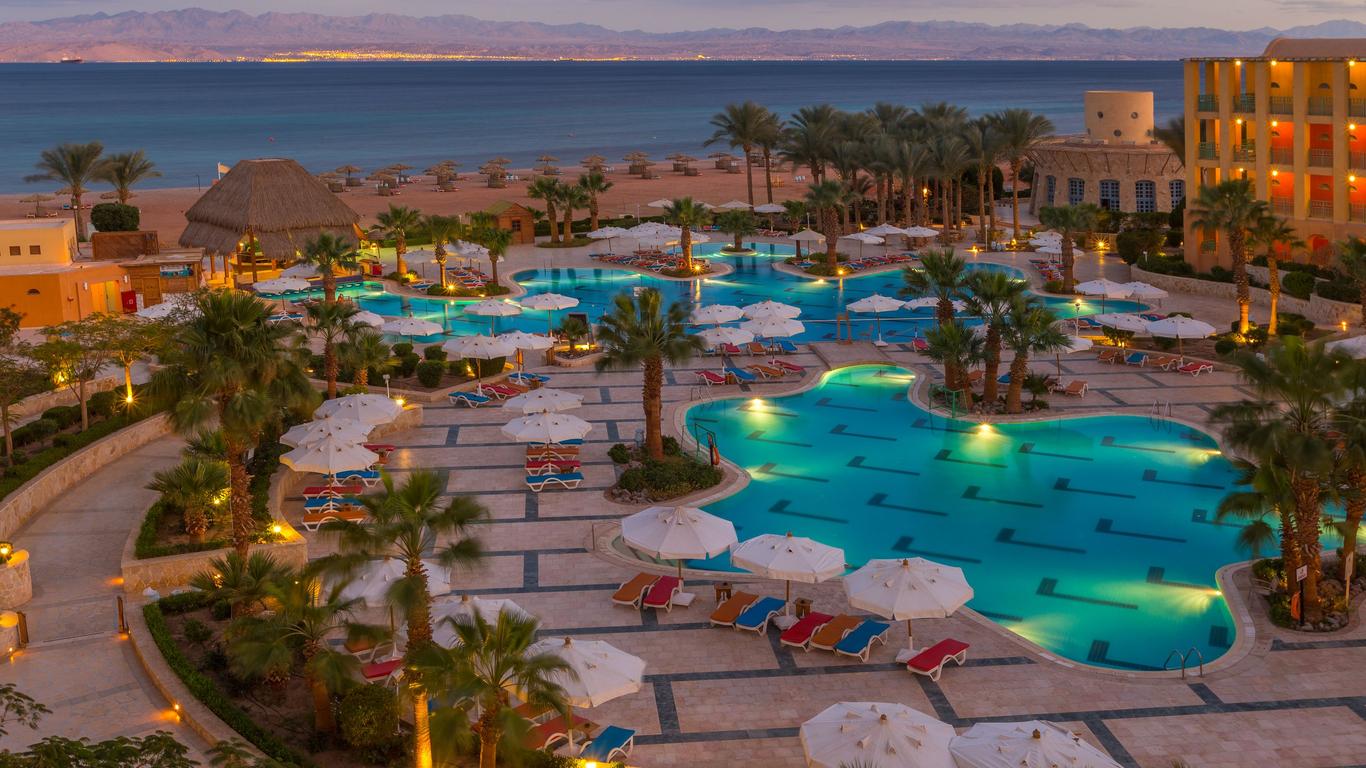 Strand Beach Resort